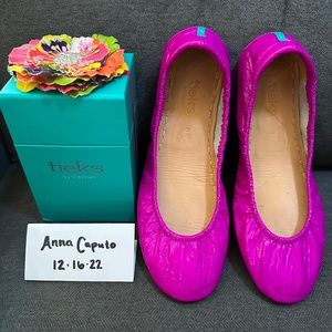 Tieks UV Ultraviolet Neon Purple EUC Size 8 worn twice